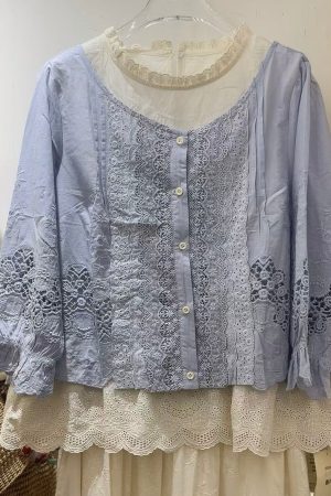 Fake 2pcs Lace Embroidered Shirt